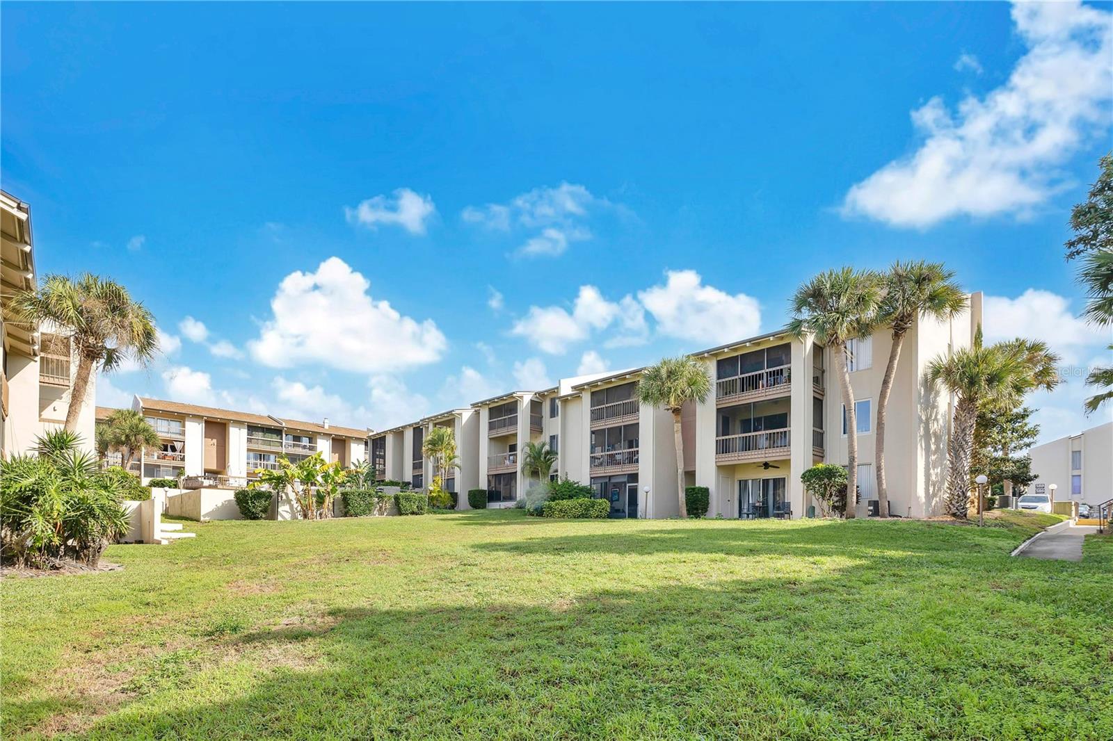 SANDY COVE - Residential