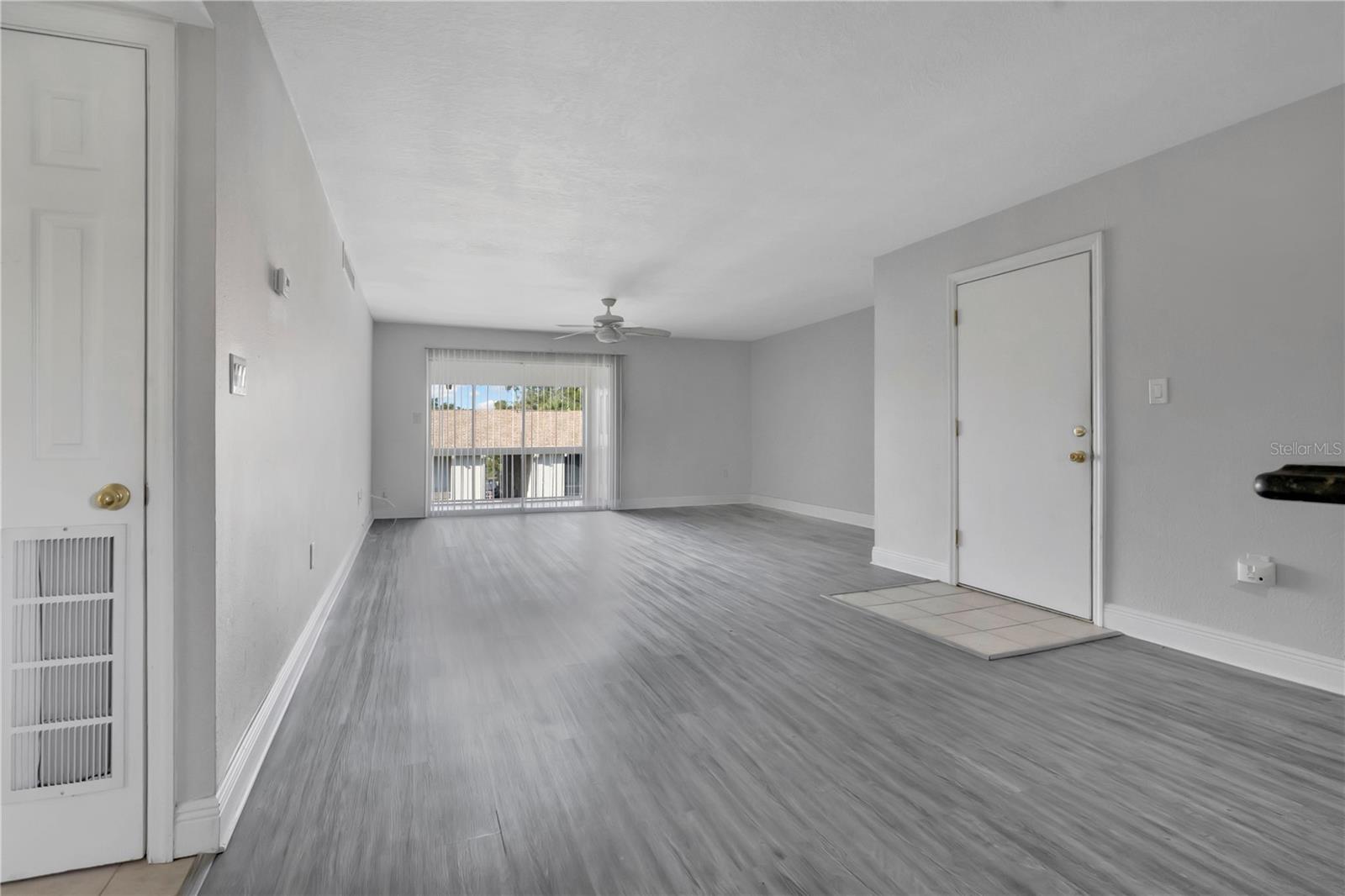 SANDY COVE - Residential