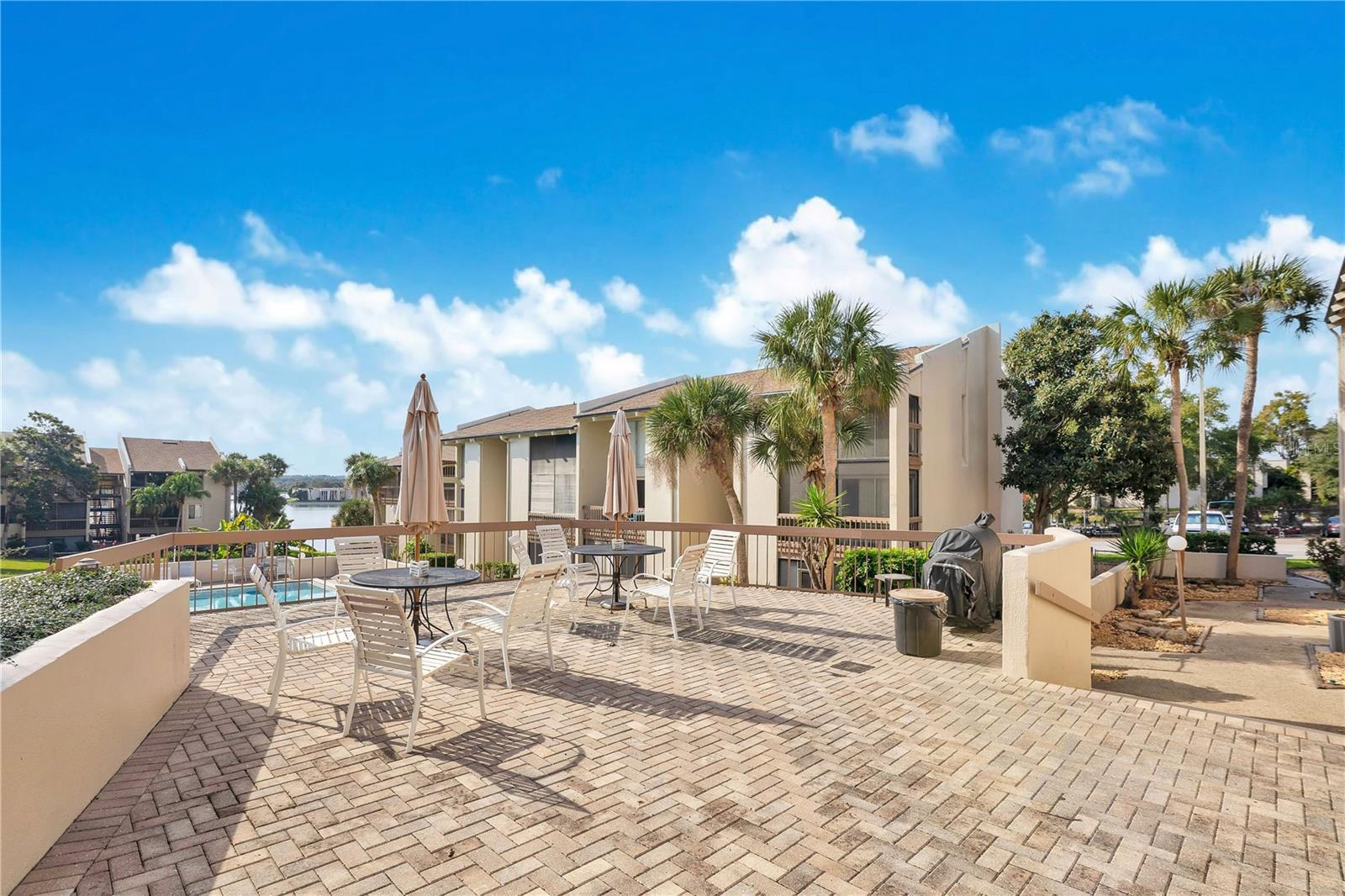 SANDY COVE - Residential