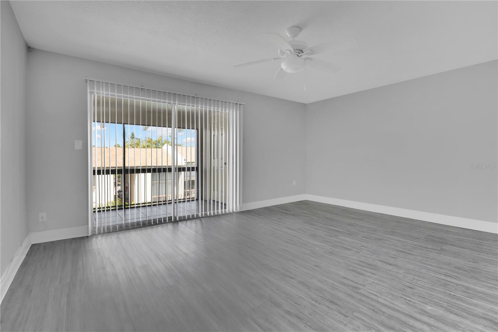 SANDY COVE - Residential