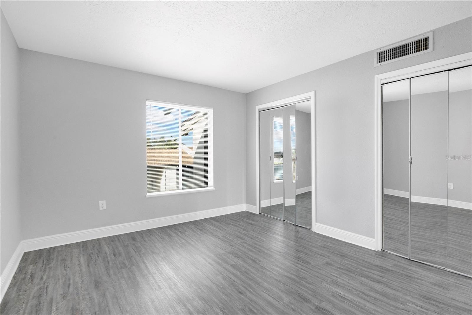 SANDY COVE - Residential