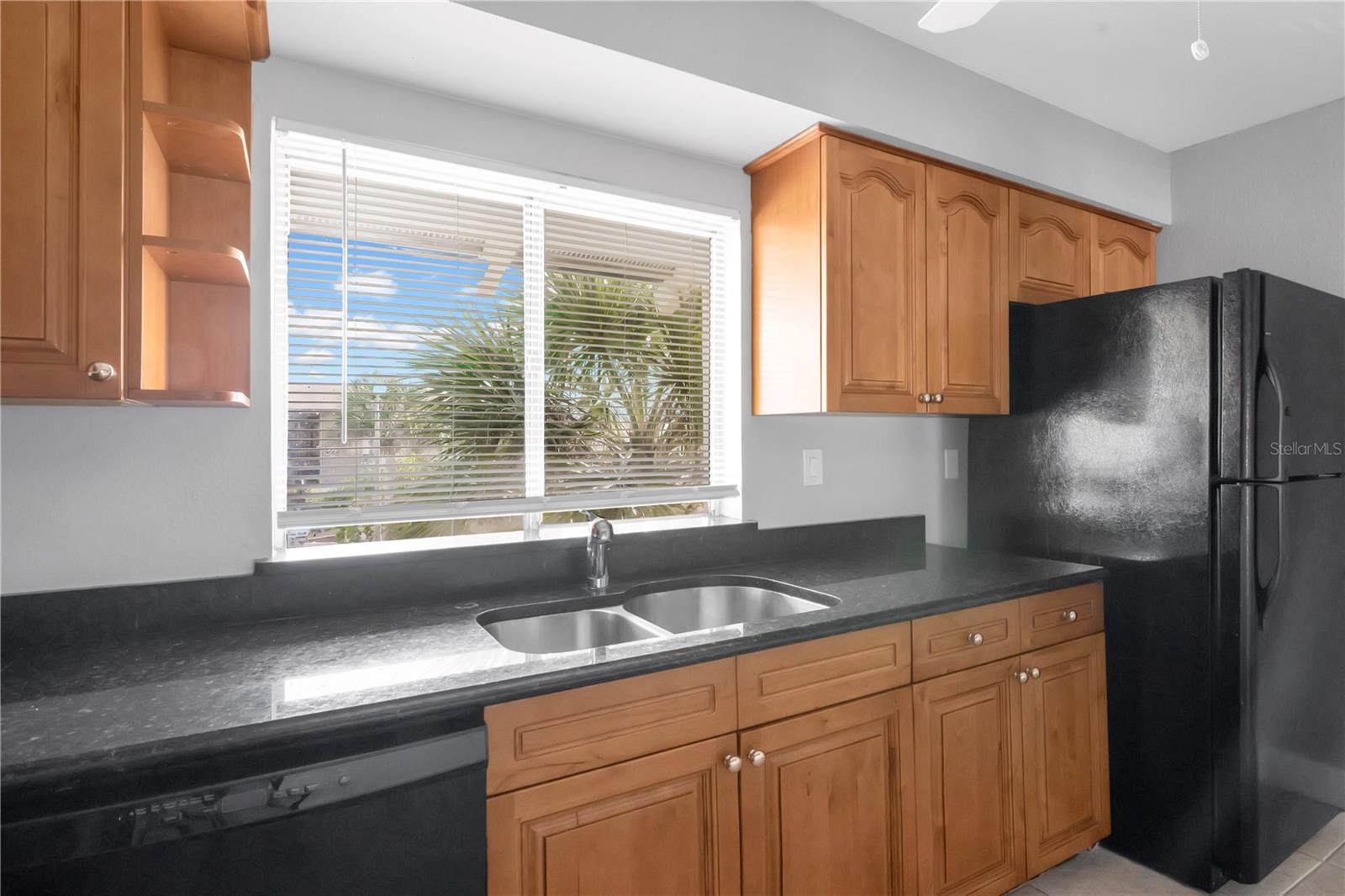 SANDY COVE - Residential