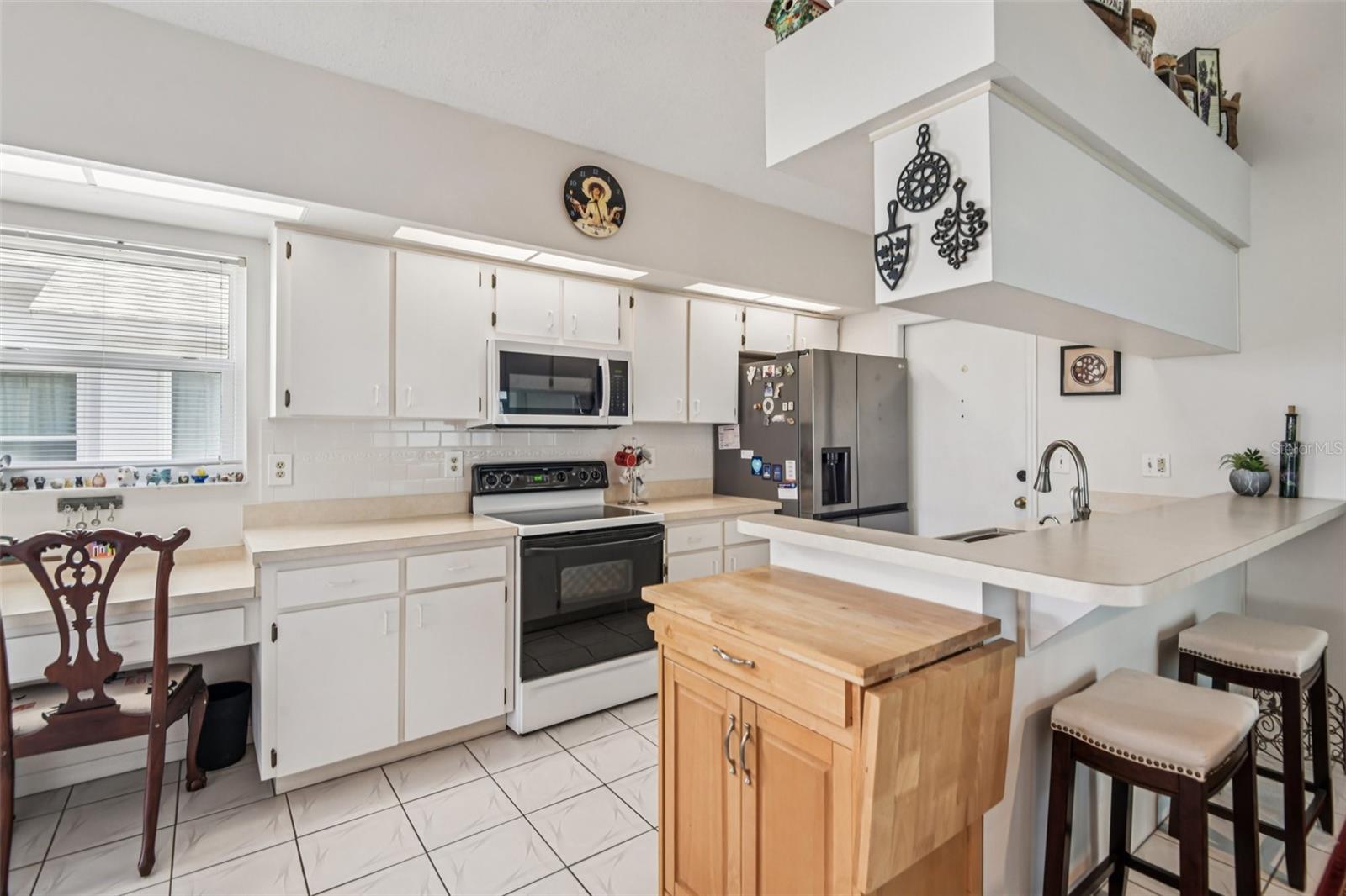 SUN CITY CENTER UNIT 49 - Residential