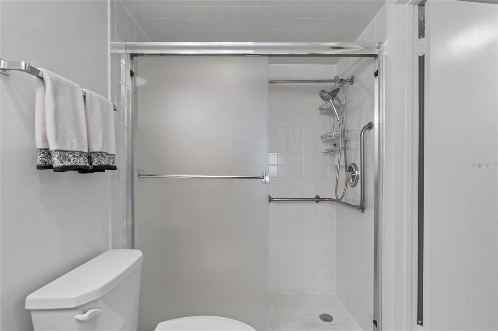 BAYWAY ISLES POINT BRITTANY SIX - Residential