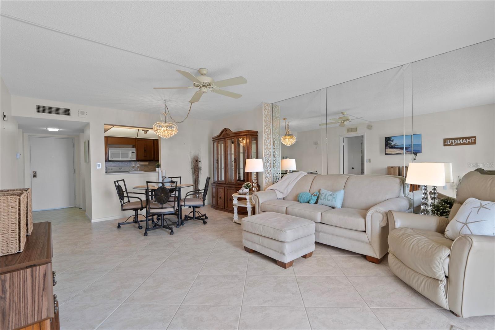 BAYWAY ISLES POINT BRITTANY SIX - Residential