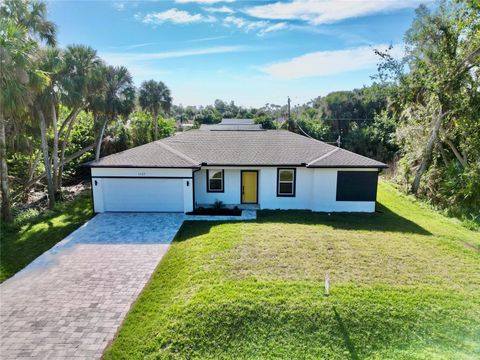 A home in PORT CHARLOTTE