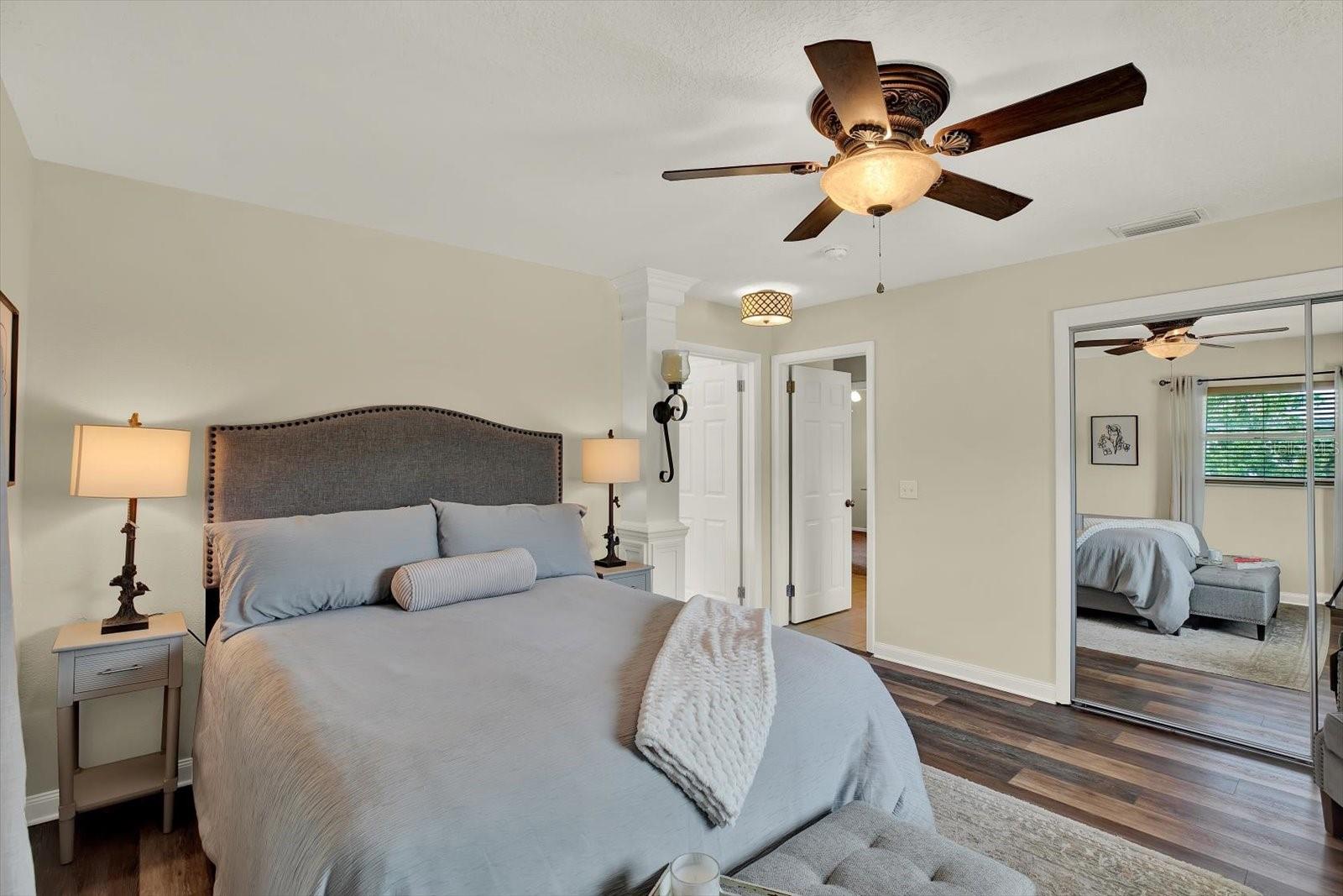 SHULTS & WALKER MANOR - Residential