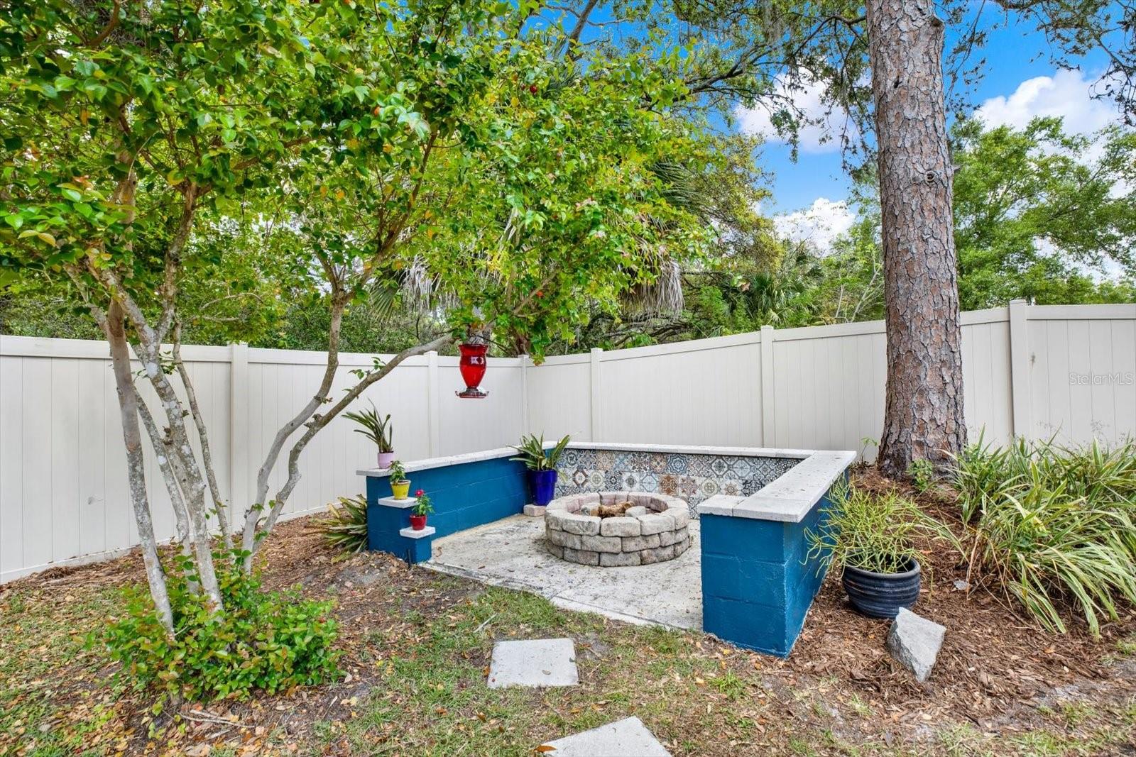 SHULTS & WALKER MANOR - Residential