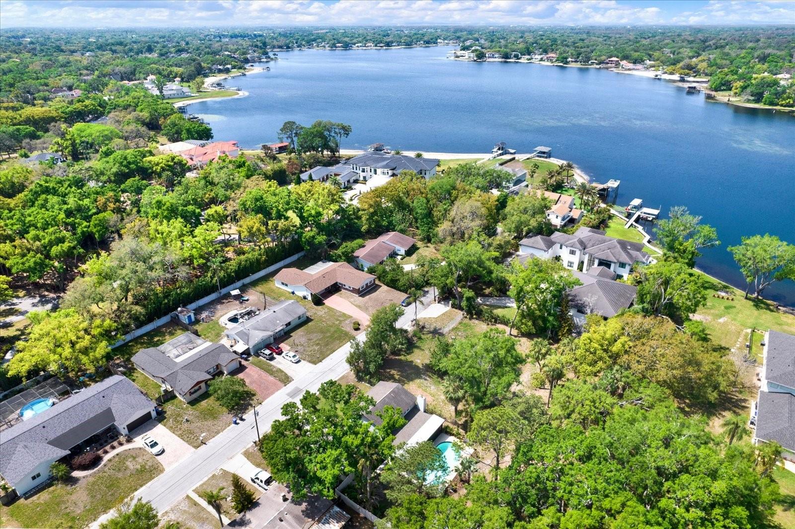 SHULTS & WALKER MANOR - Residential