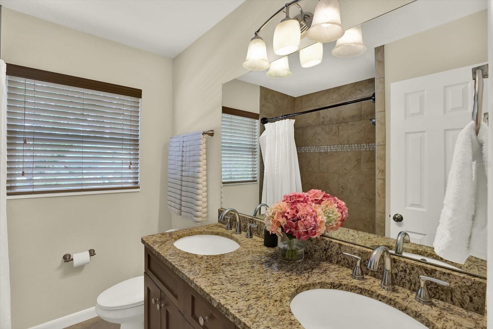 SHULTS & WALKER MANOR - Residential