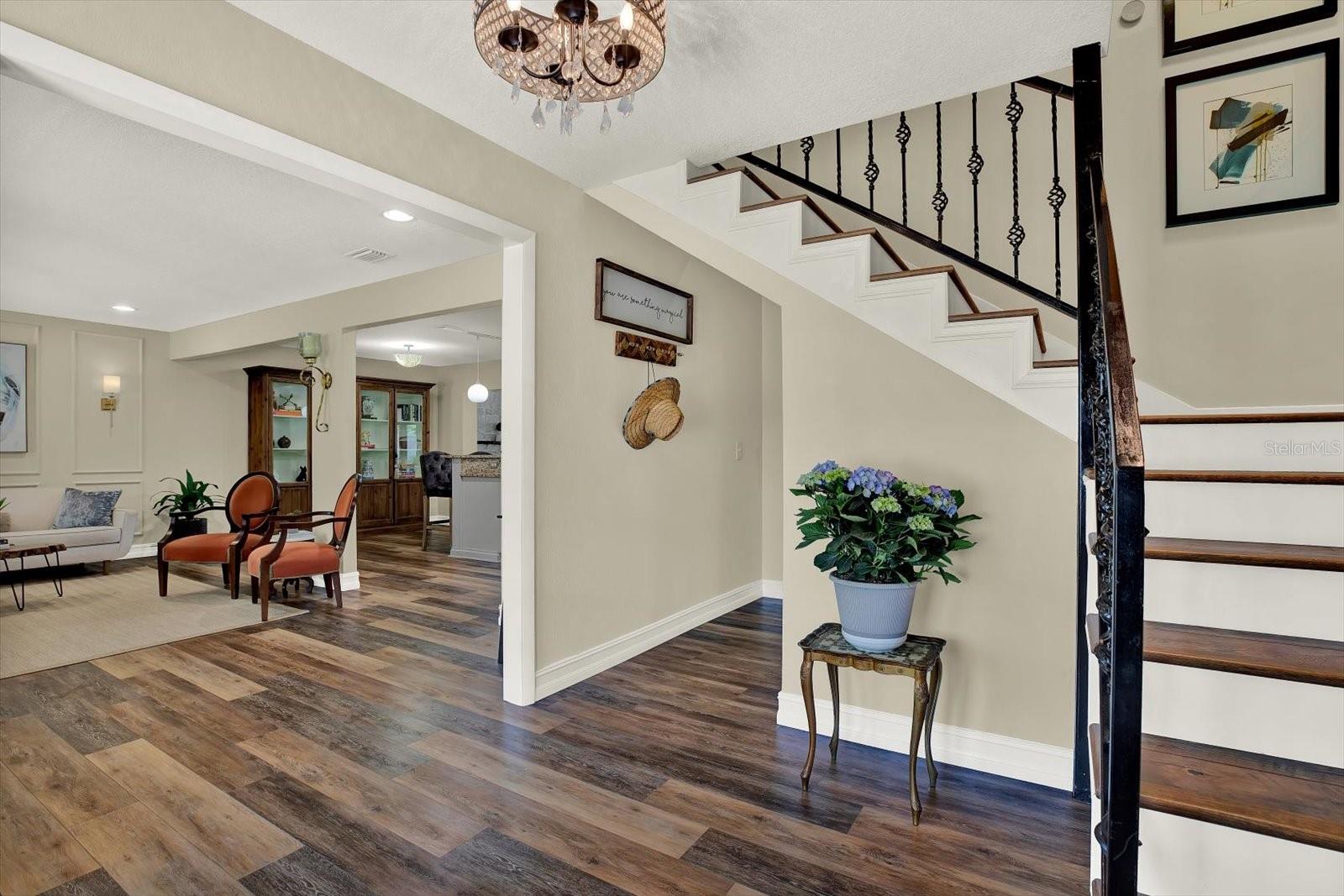 SHULTS & WALKER MANOR - Residential