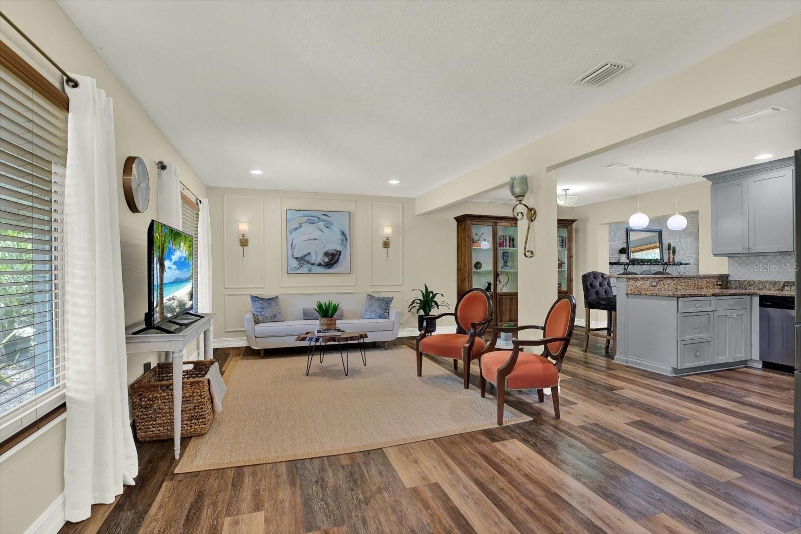 SHULTS & WALKER MANOR - Residential