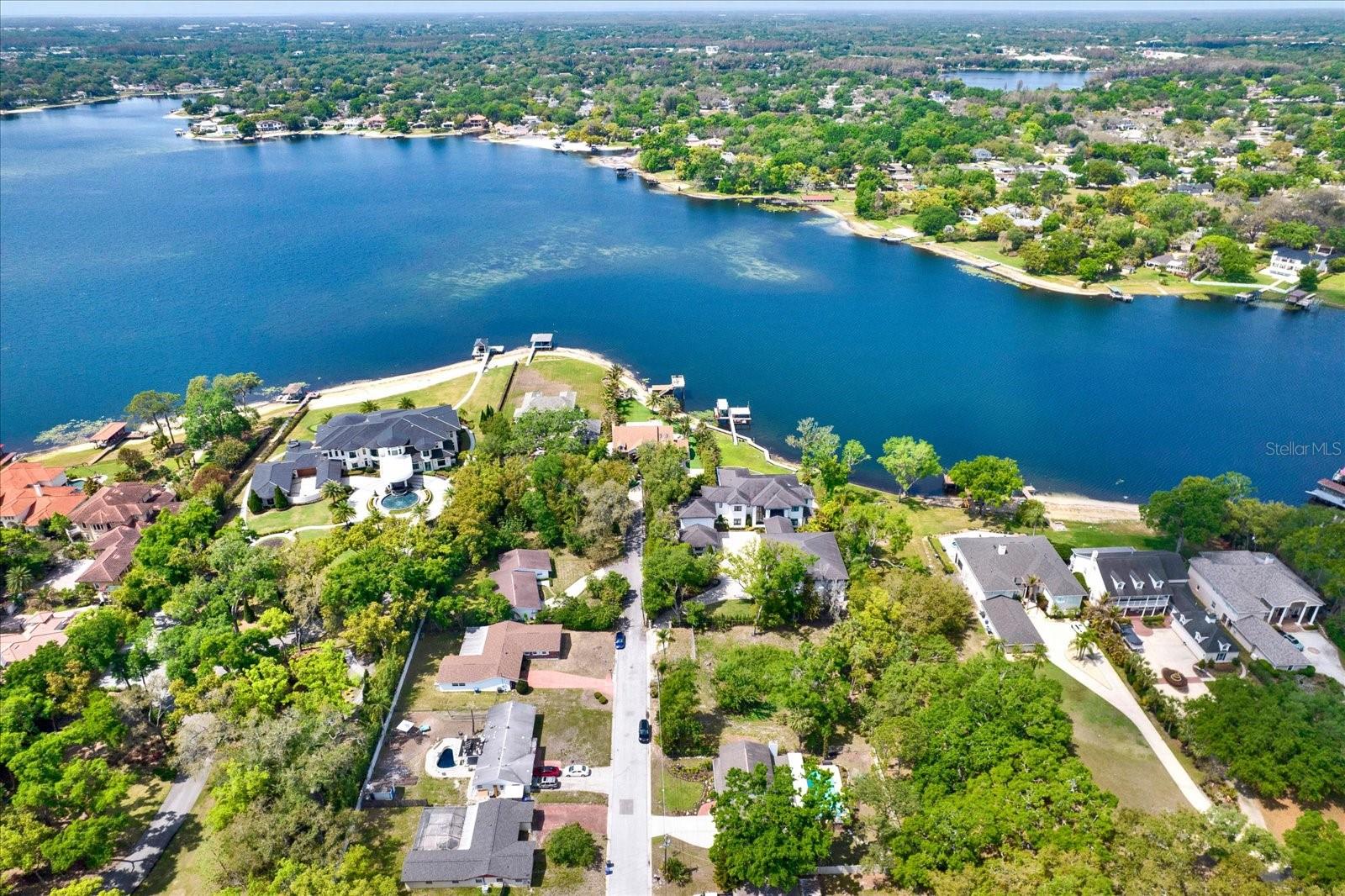 SHULTS & WALKER MANOR - Residential