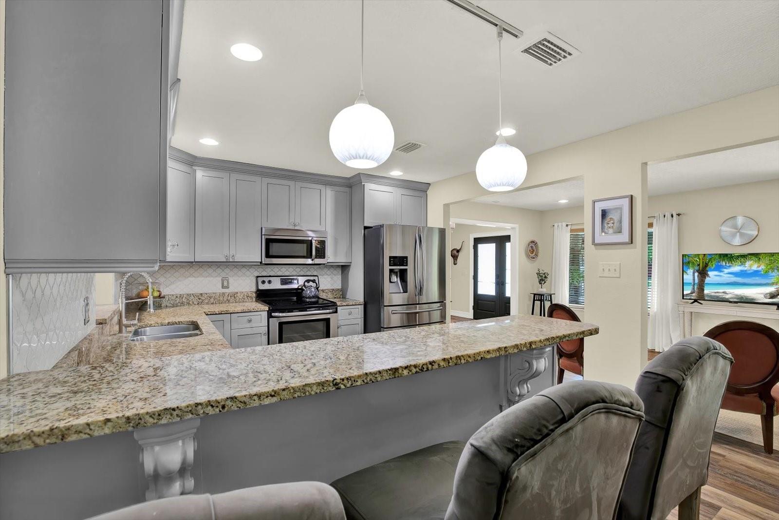 SHULTS & WALKER MANOR - Residential