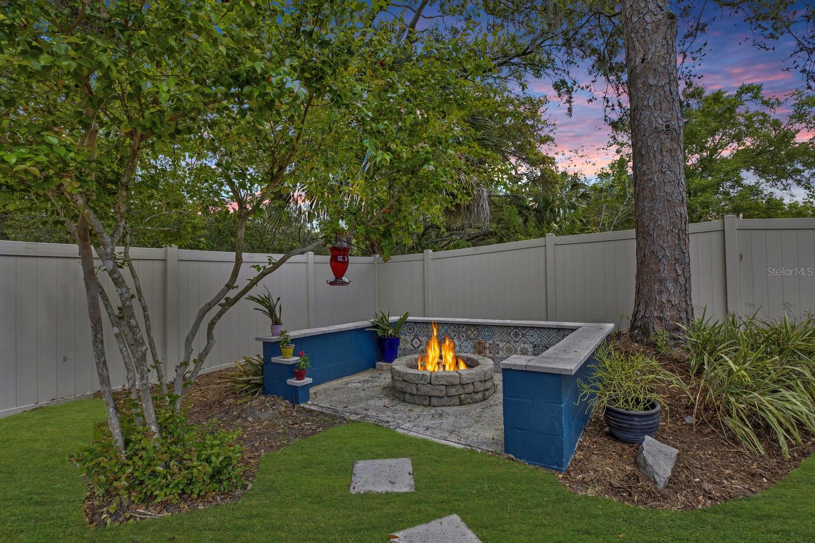 SHULTS & WALKER MANOR - Residential