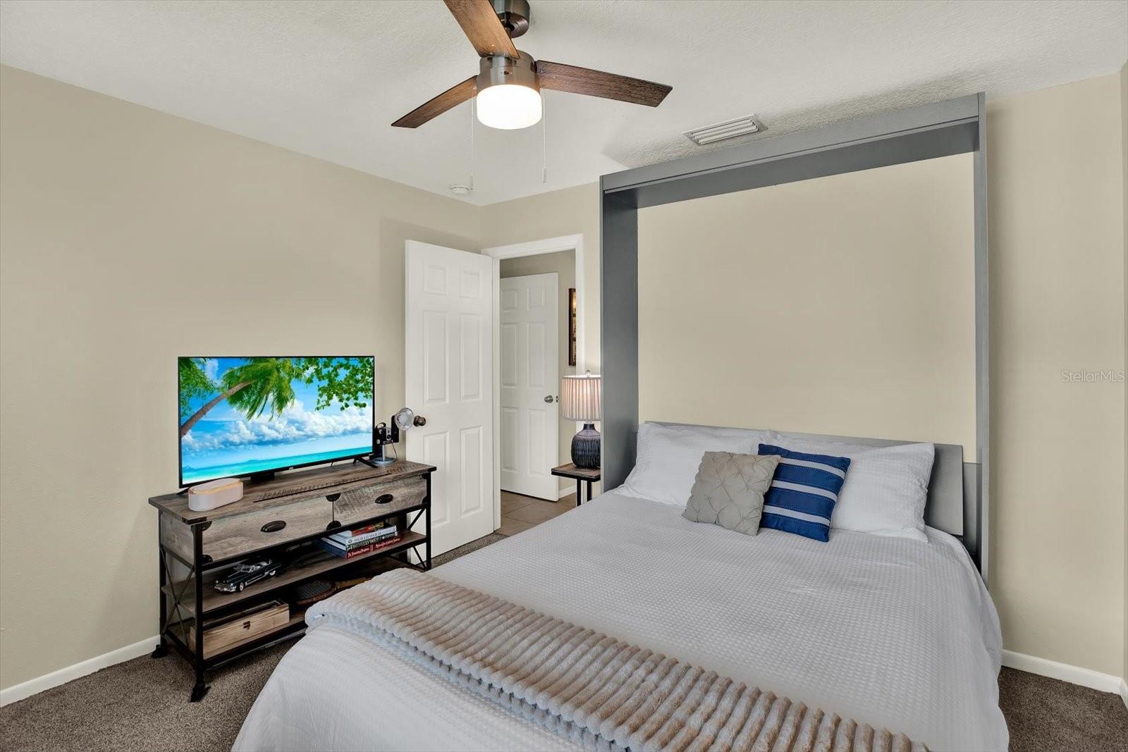 SHULTS & WALKER MANOR - Residential