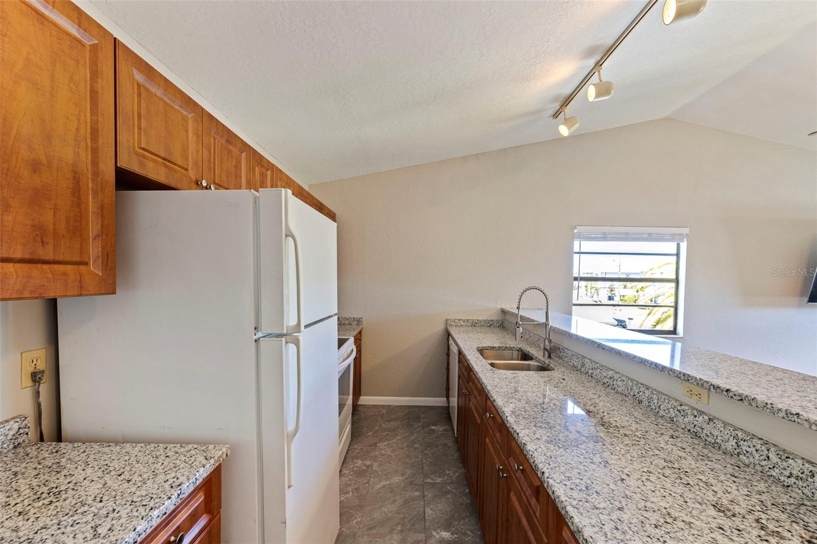 BAYWOOD VILLAGE - Residential