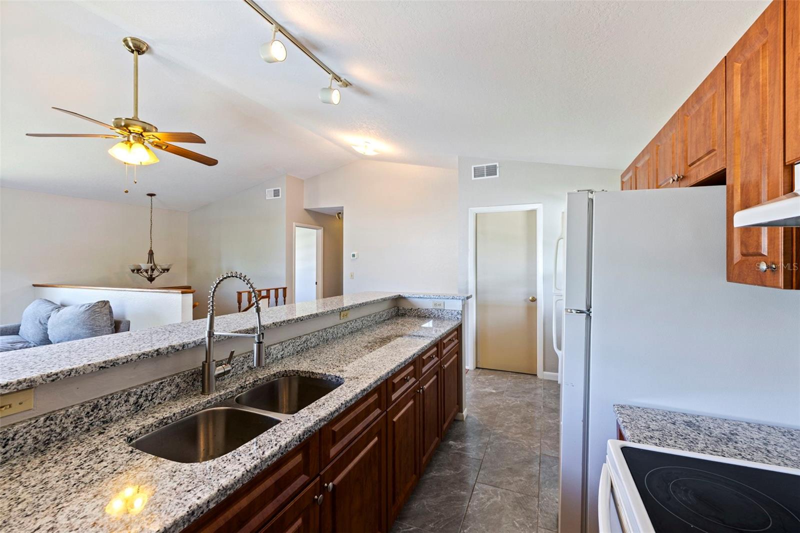 BAYWOOD VILLAGE - Residential