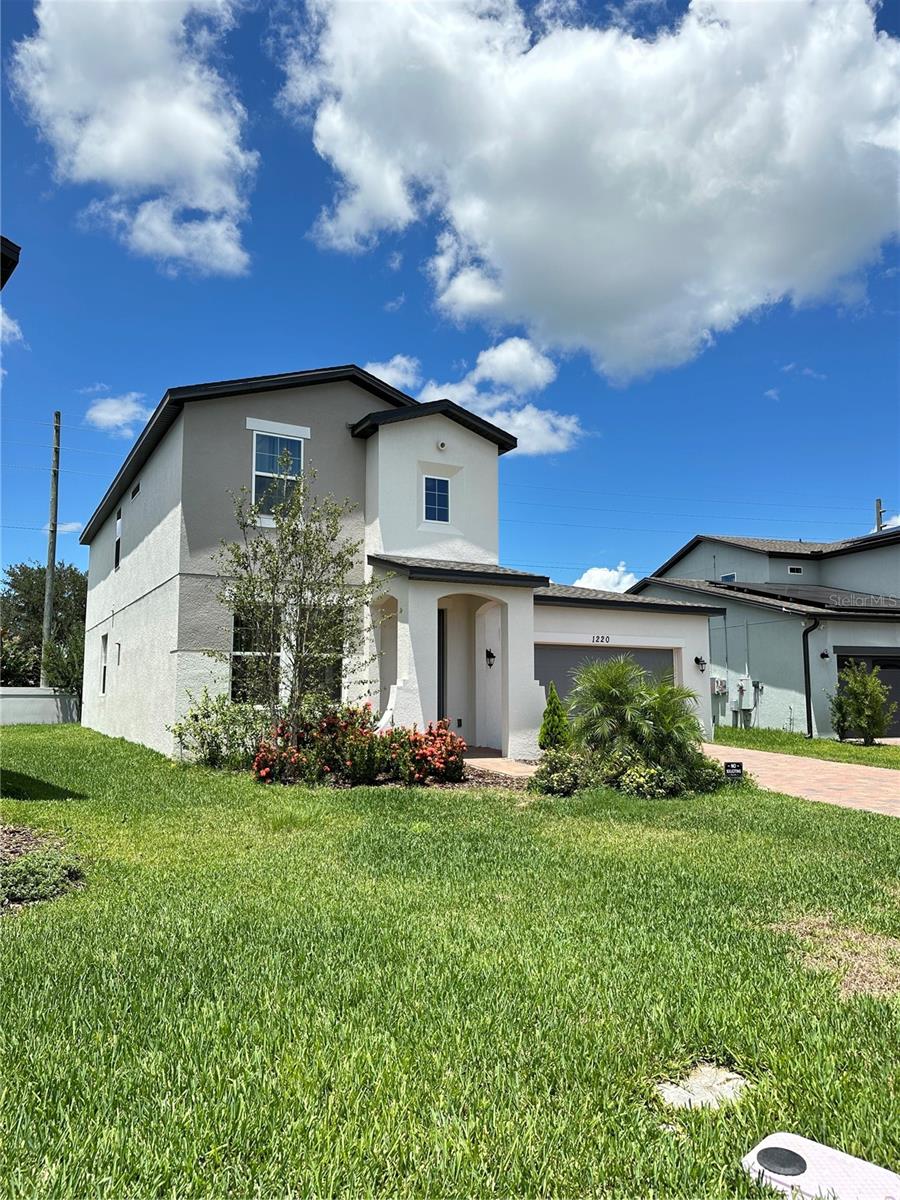 1220 HILLTOP PLACE 1220