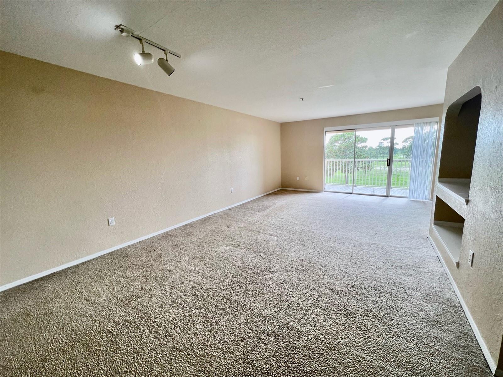 AUDUBON VILLAS AT HUNTERS CREEK - Residential Lease