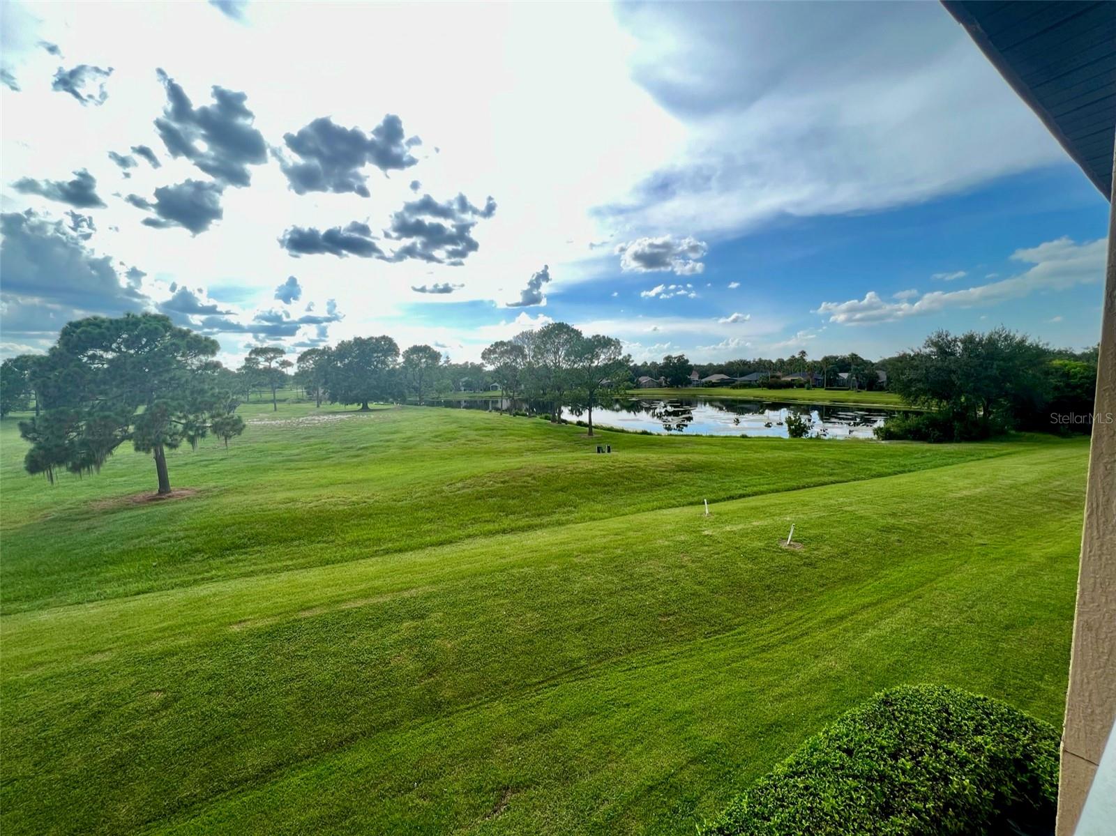 AUDUBON VILLAS AT HUNTERS CREEK - Residential Lease