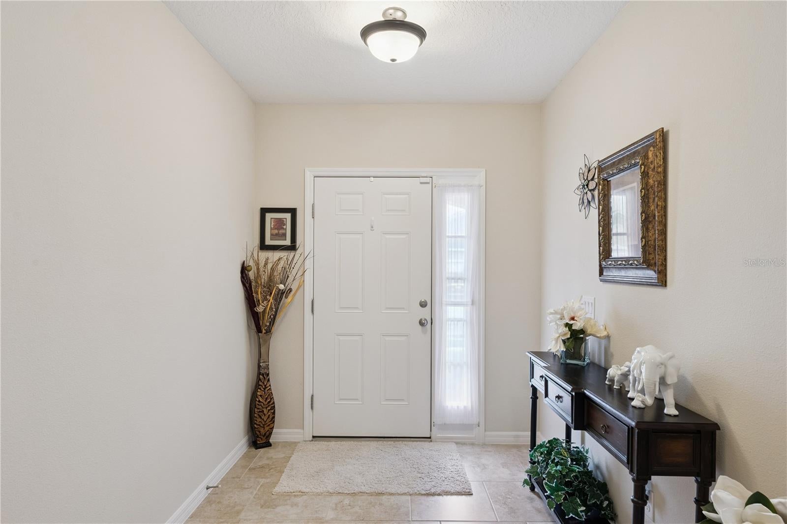 518 CADIZ LOOP