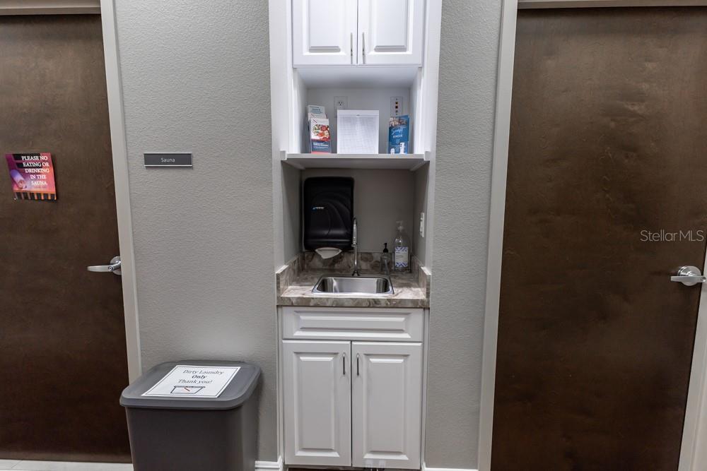 SUNSET PROFESSIONAL PLAZA BLDG - Commercial Sale