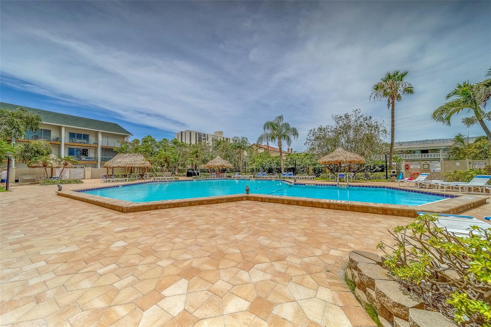 STARBOARD TOWER - Residential Lease