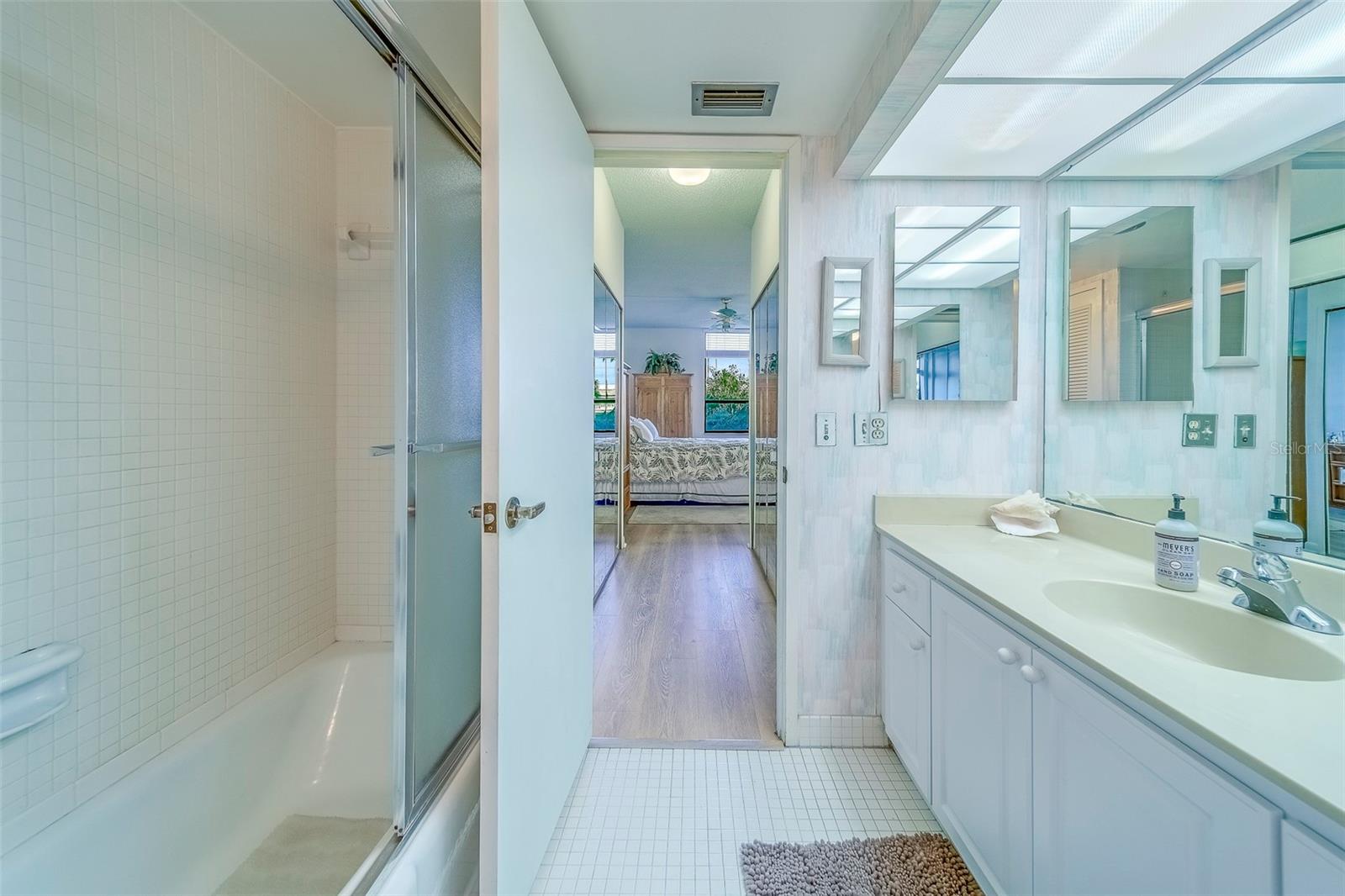 STARBOARD TOWER - Residential Lease