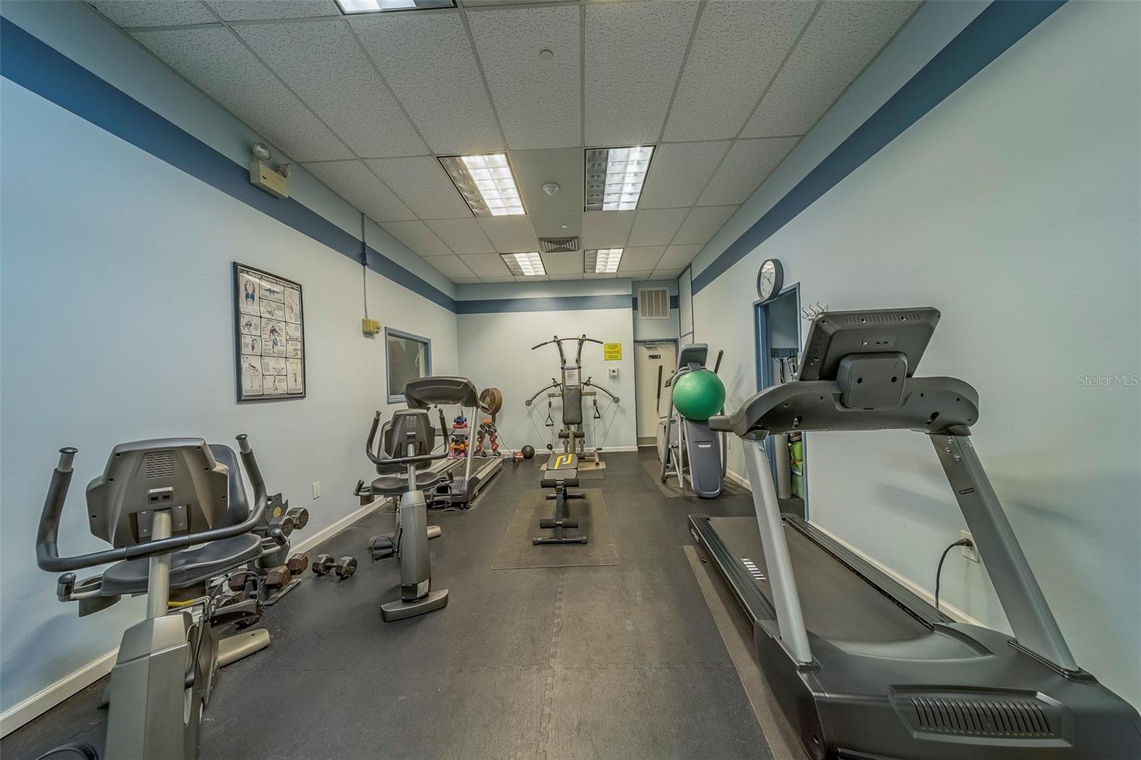 STARBOARD TOWER - Residential Lease