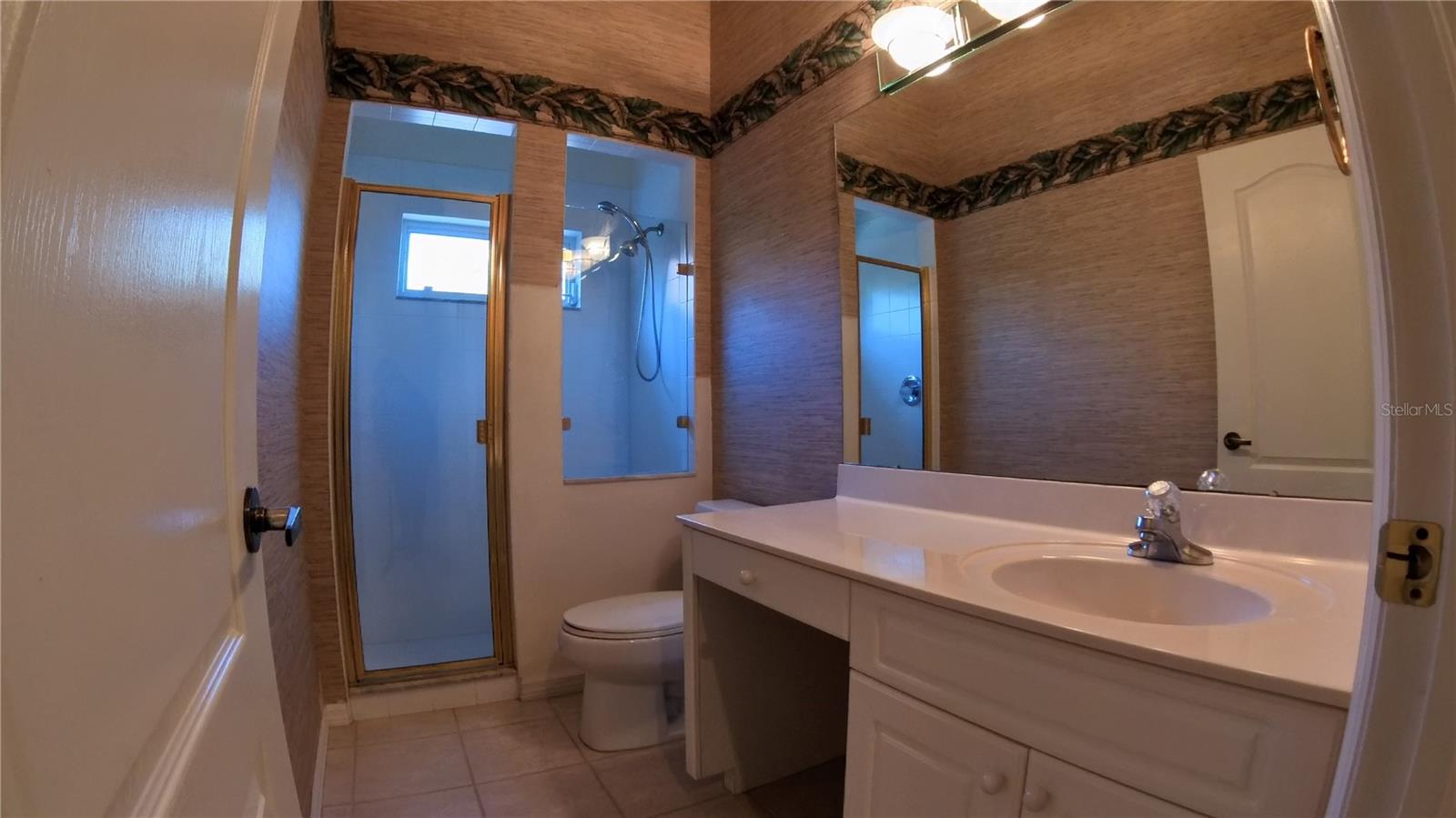 GATEWAY PH 13 - Residential