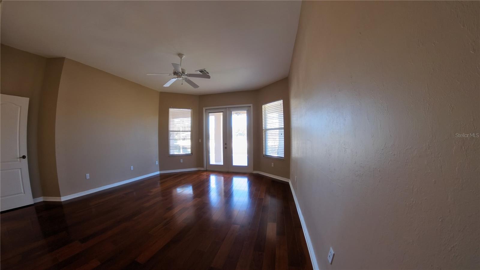 GATEWAY PH 13 - Residential