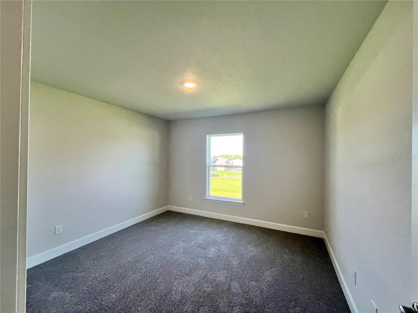 SILVER SPRINGS ACRES - Residential