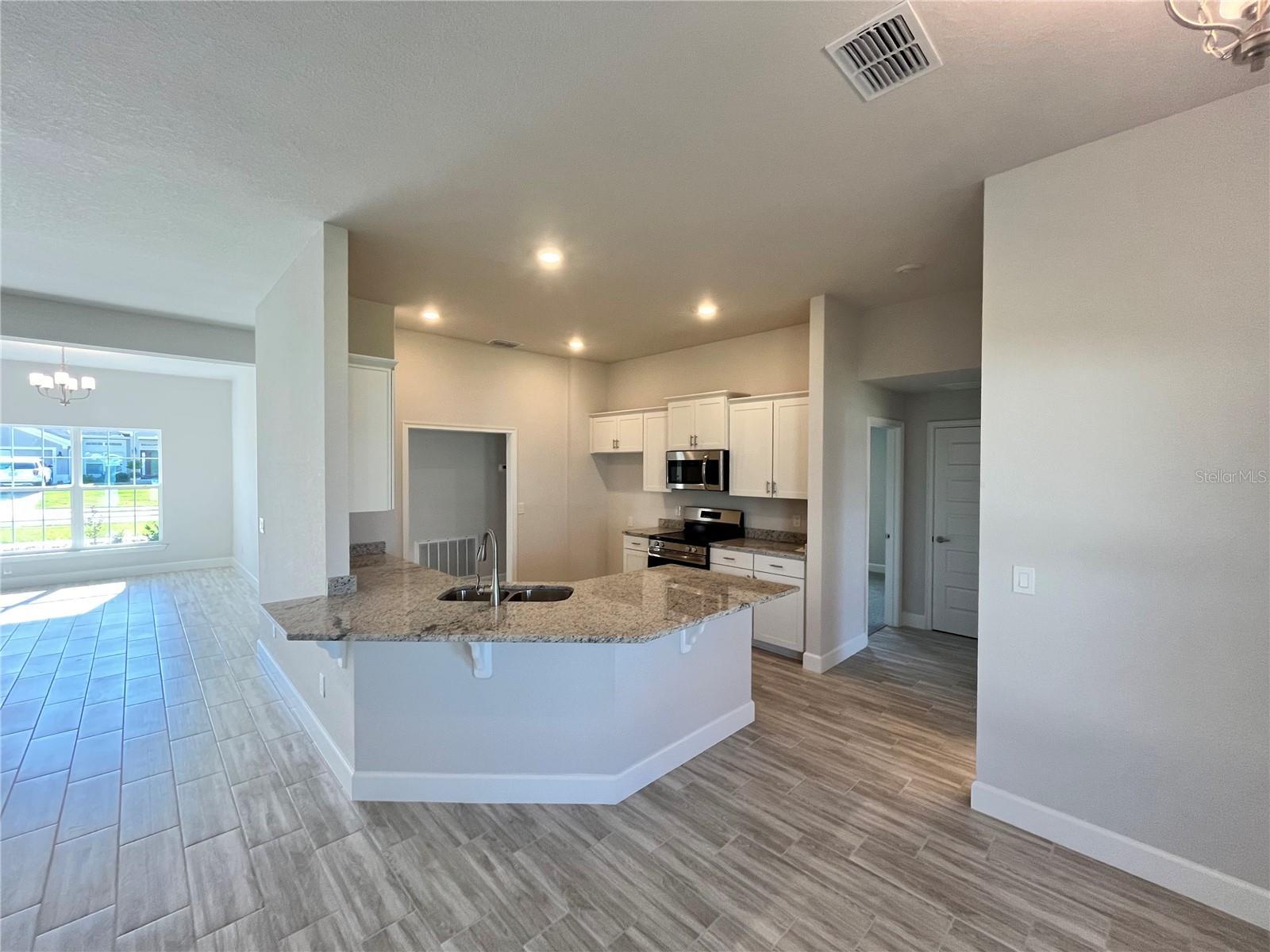 SILVER SPRINGS ACRES - Residential