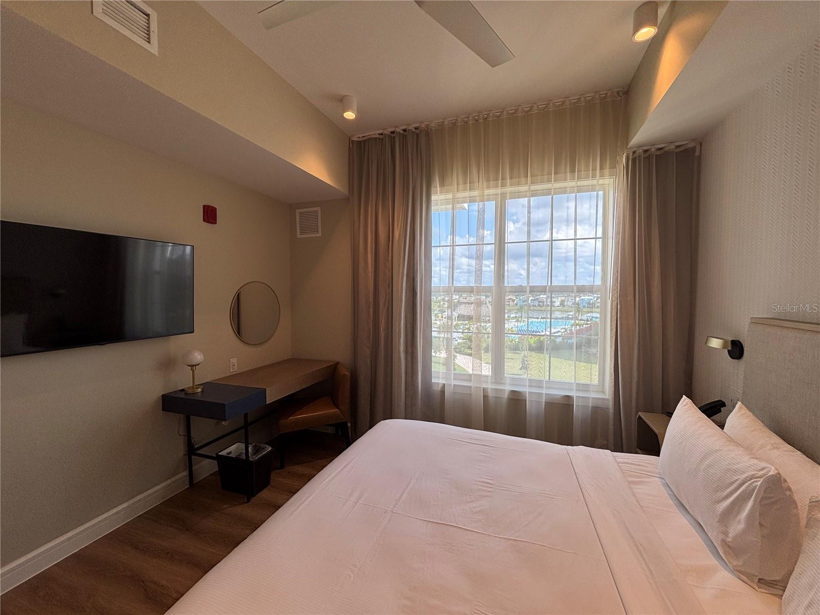 SUNSET WALK HOTEL CONDO PH 1 - Residential