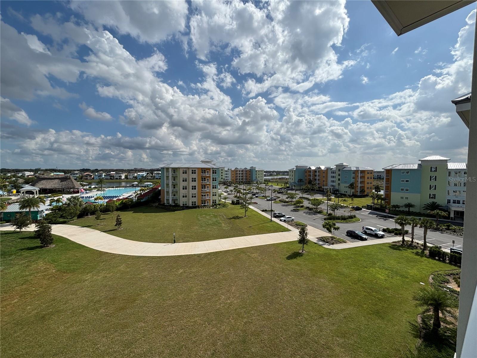 SUNSET WALK HOTEL CONDO PH 1 - Residential