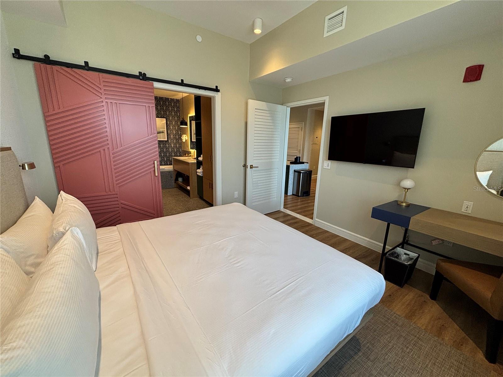 SUNSET WALK HOTEL CONDO PH 1 - Residential