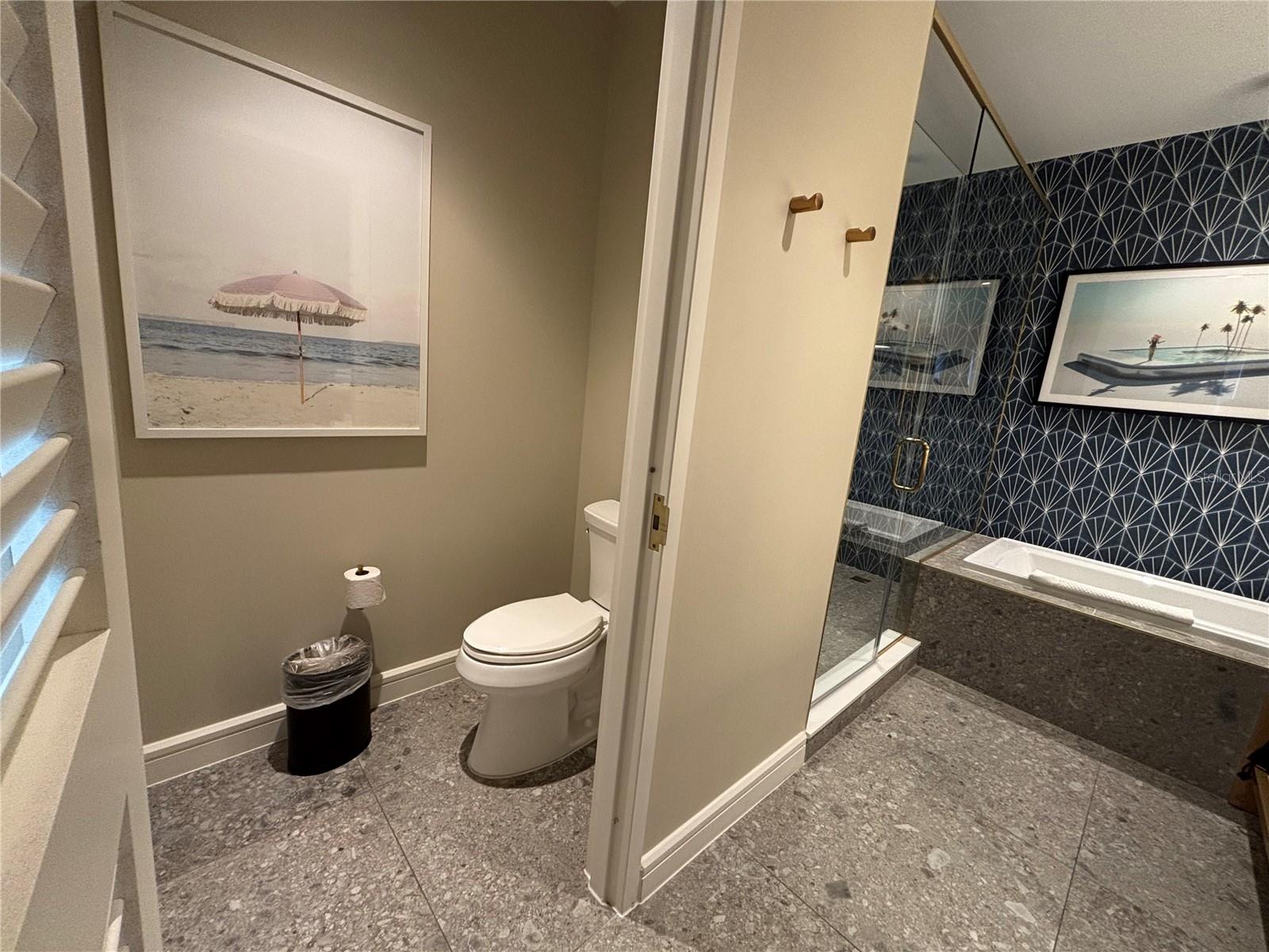 SUNSET WALK HOTEL CONDO PH 1 - Residential