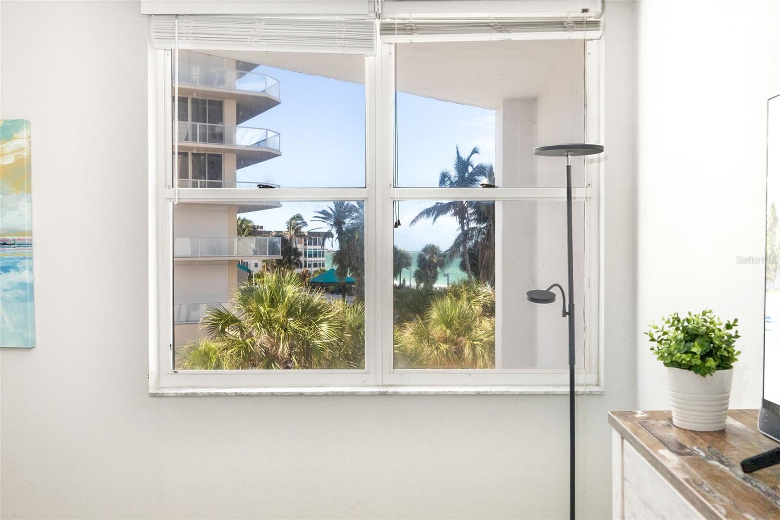 LIDO HARBOUR TOWERS - Residential Lease