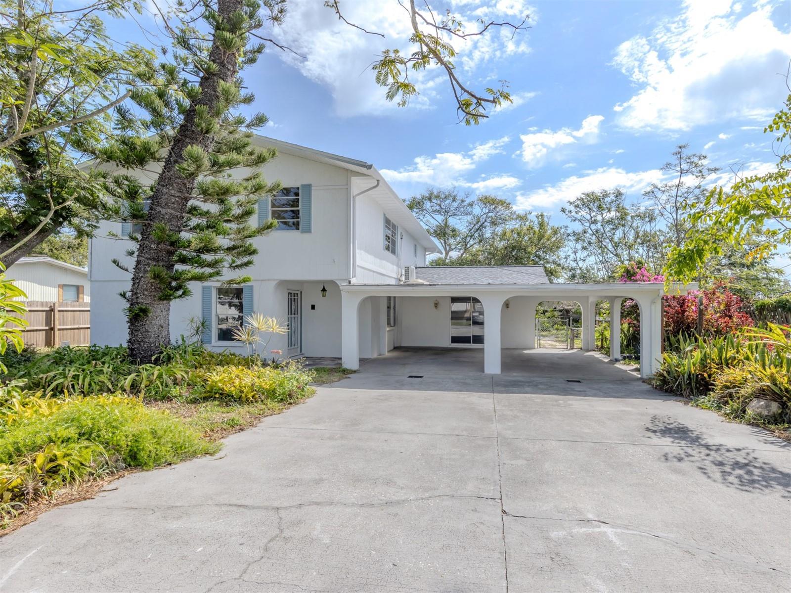 200 SIERRA STREET S