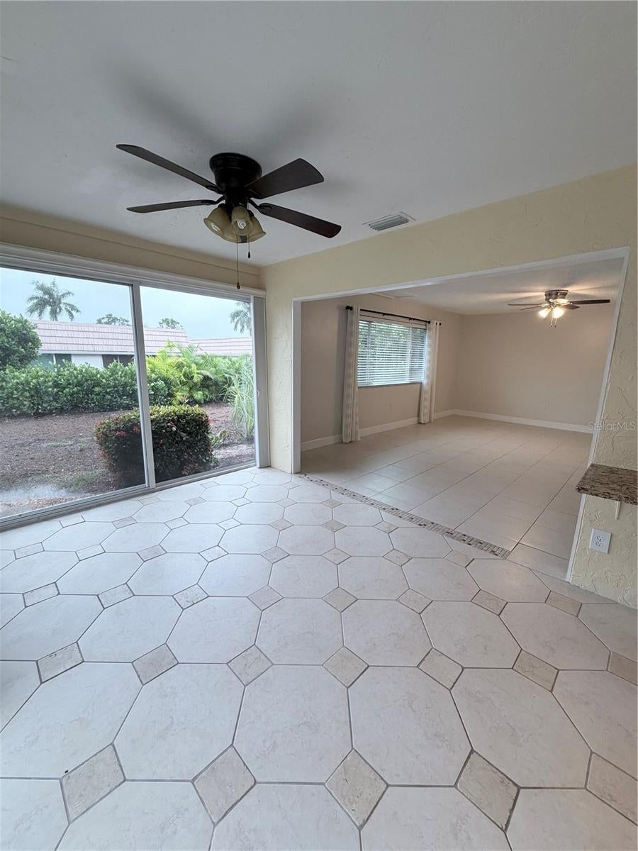2320 AQUABLUFF PLACE V274, SARASOTA, FL, 34231 3 2320 AQUABLUFF PLACE V274