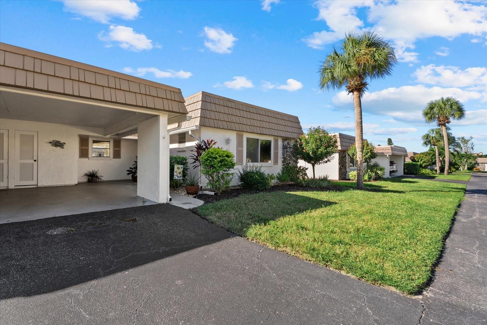 2320 AQUABLUFF PLACE V274