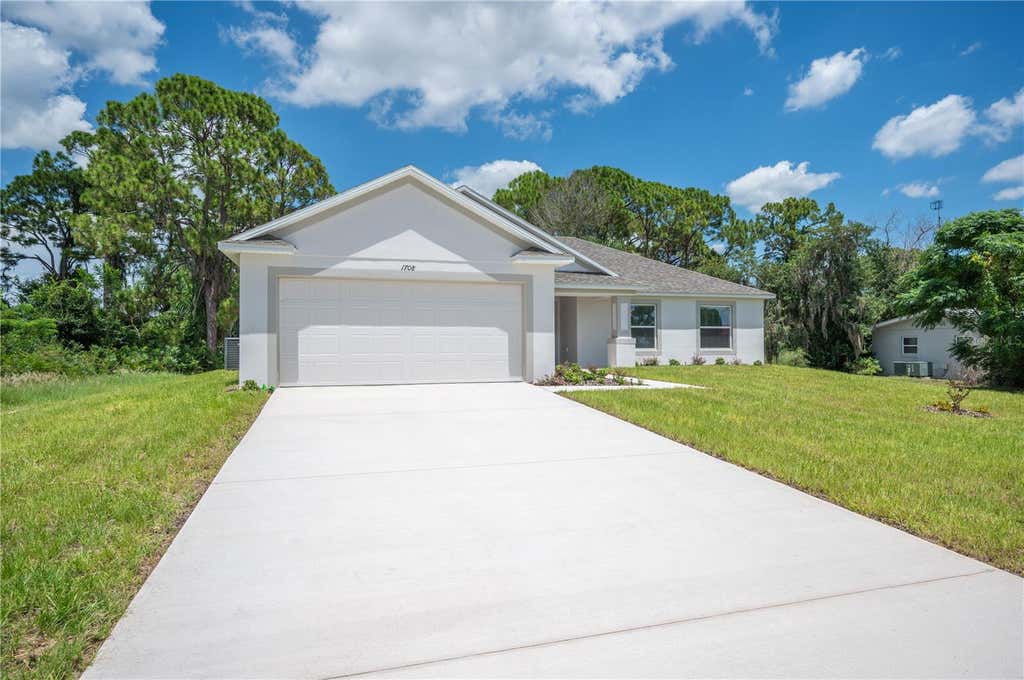 Photo of 1708 Manatee Drive, Sebring, FL 33870 (MLS # L4964397)