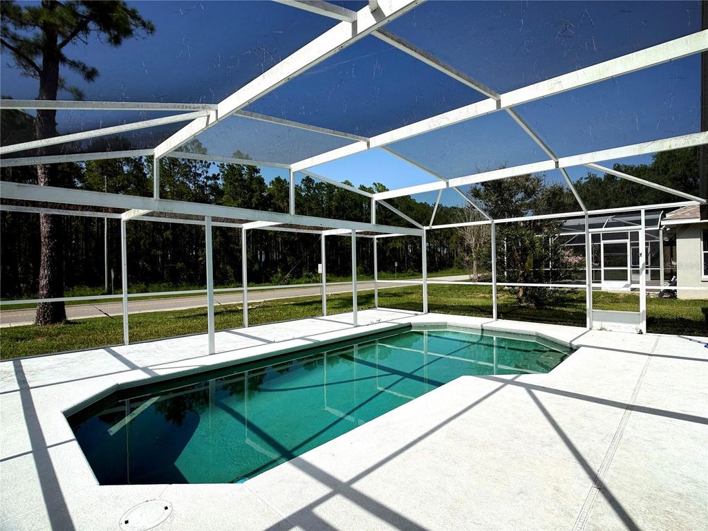 Photo of 526 Pine Cone Drive, Davenport, FL 33897 (MLS # O6427945)