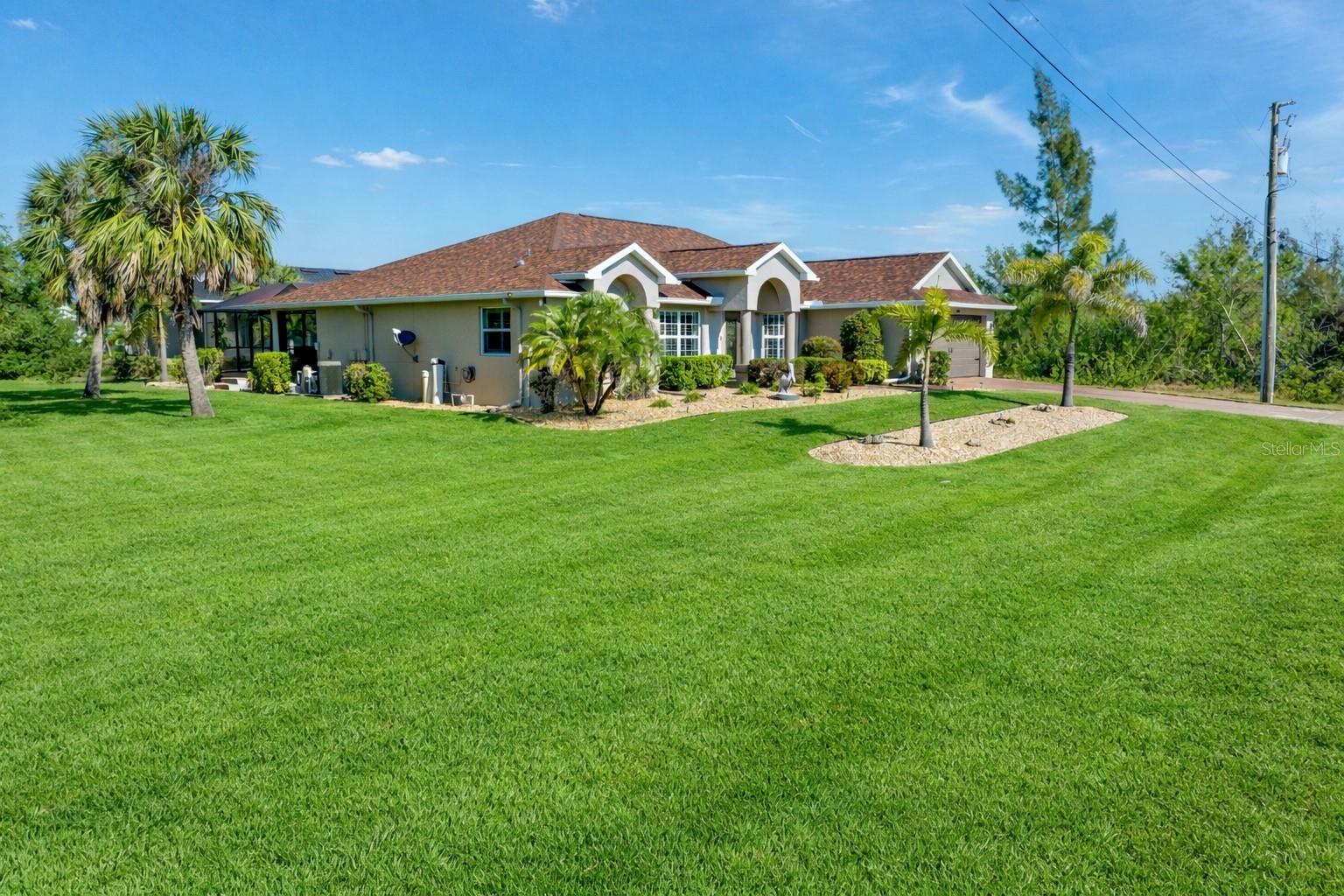 8251 ARLEWOOD CIRCLE