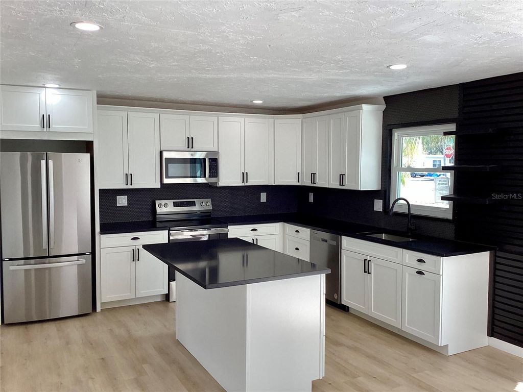 Photo of 1757 Mova Street, Sarasota, FL 34231 (MLS # A4674465)