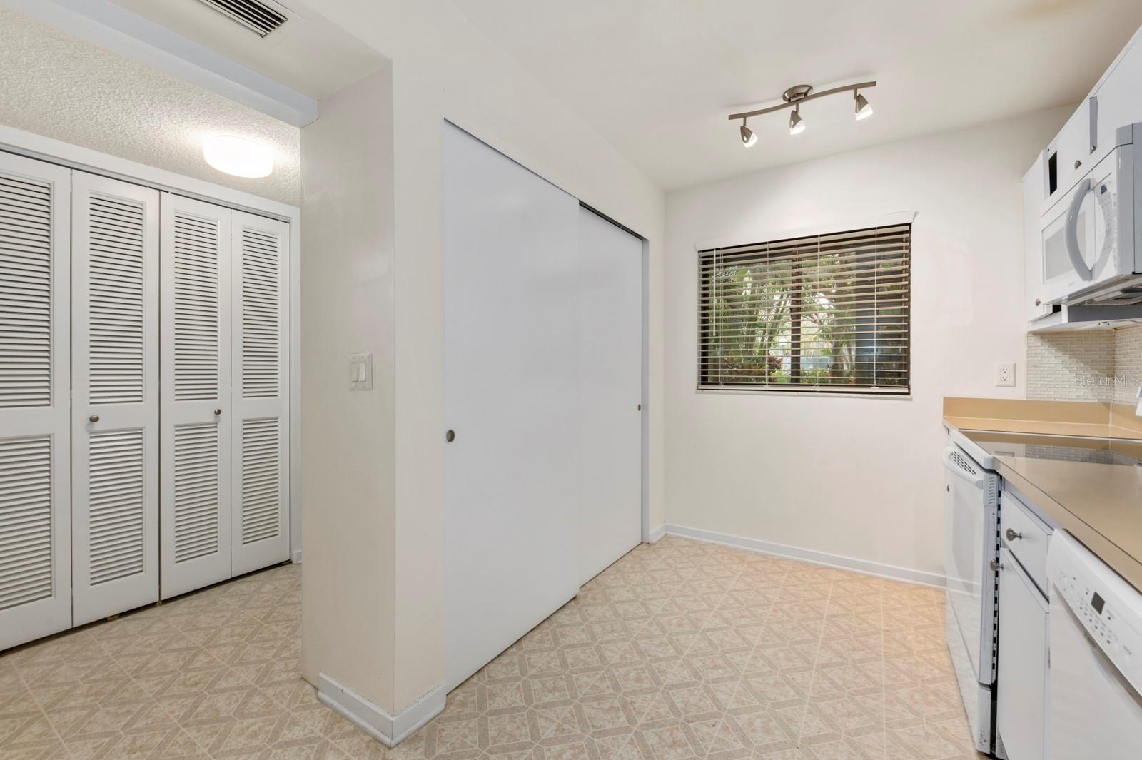 PELICAN COVE I - Residential