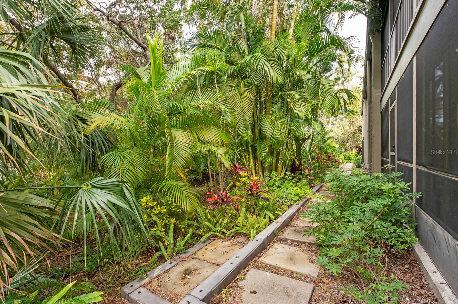 PELICAN COVE I - Residential