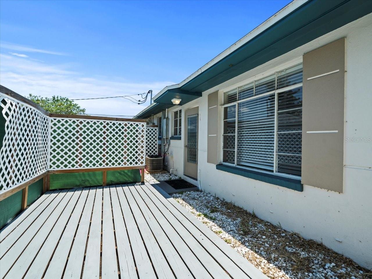 DON CE-SAR PLACE - Residential Income