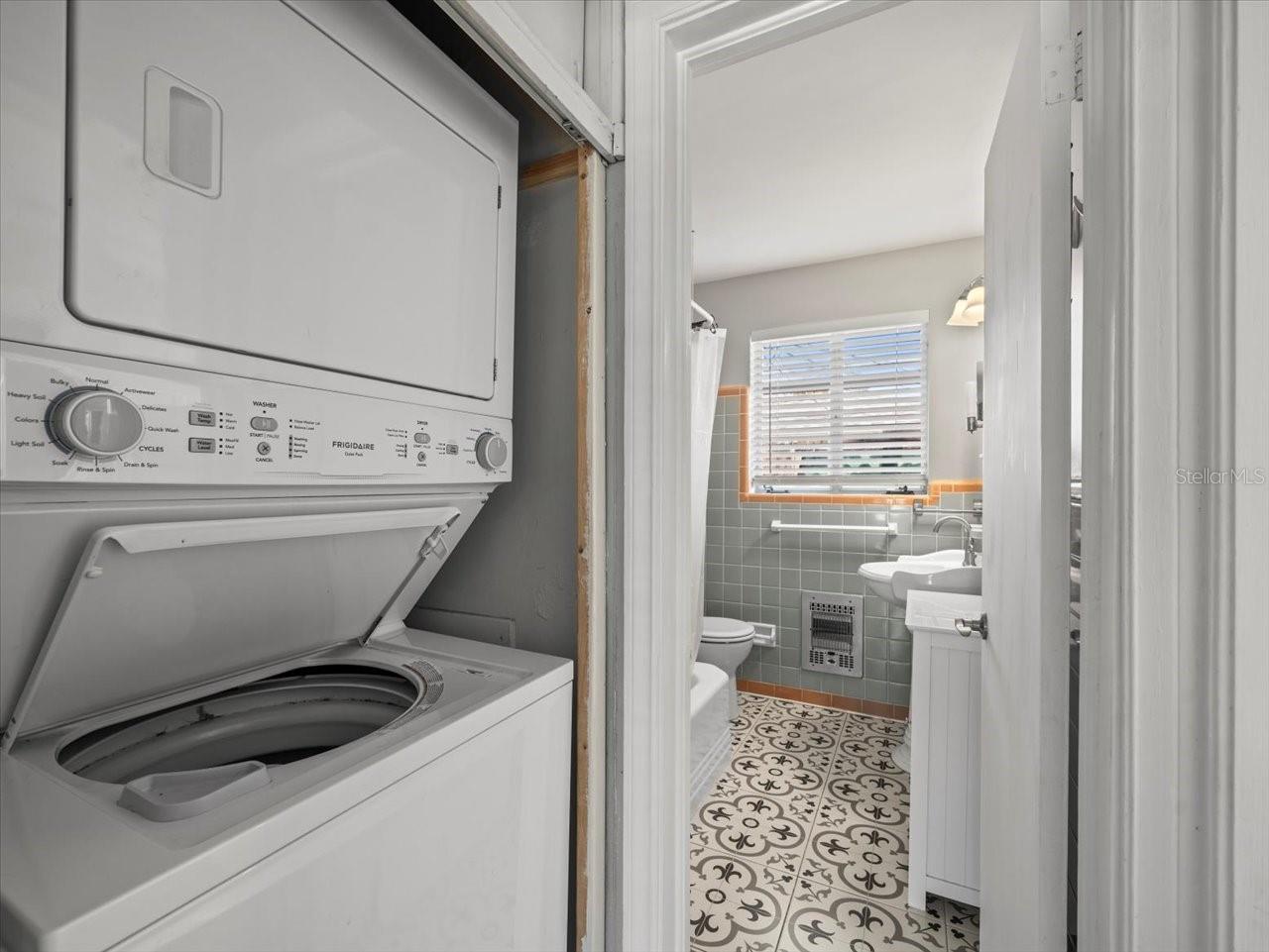 DON CE-SAR PLACE - Residential Income